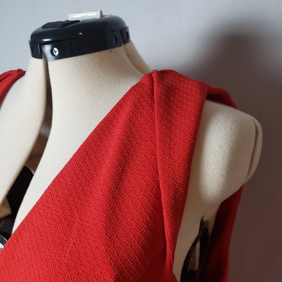 London Times Red Fit & Flare Dress Shoulder Detail Knee Length V Neck Size 14 - Picture 6 of 14